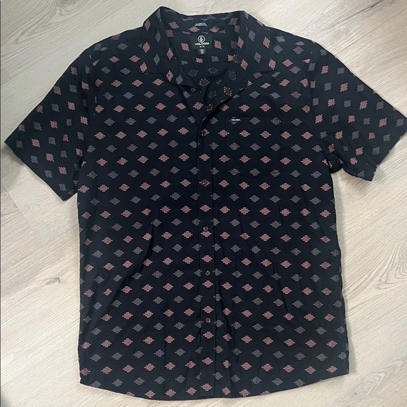 Volcom Shirt - Picture 1 of 2